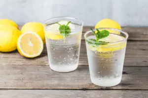 Refreshing lemon water with mint – a healthy hydration option for weight loss tips for women over 30
